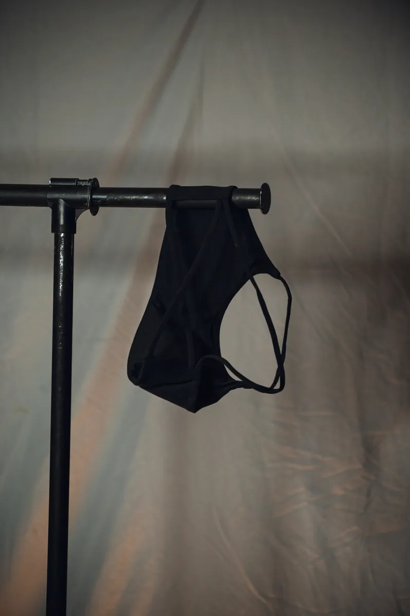 SPORTS BRA (BLACK)