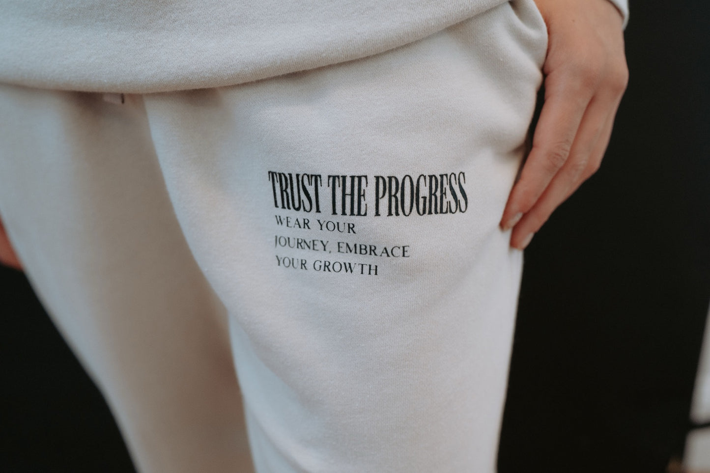 SWEATPANTS (CREAM)