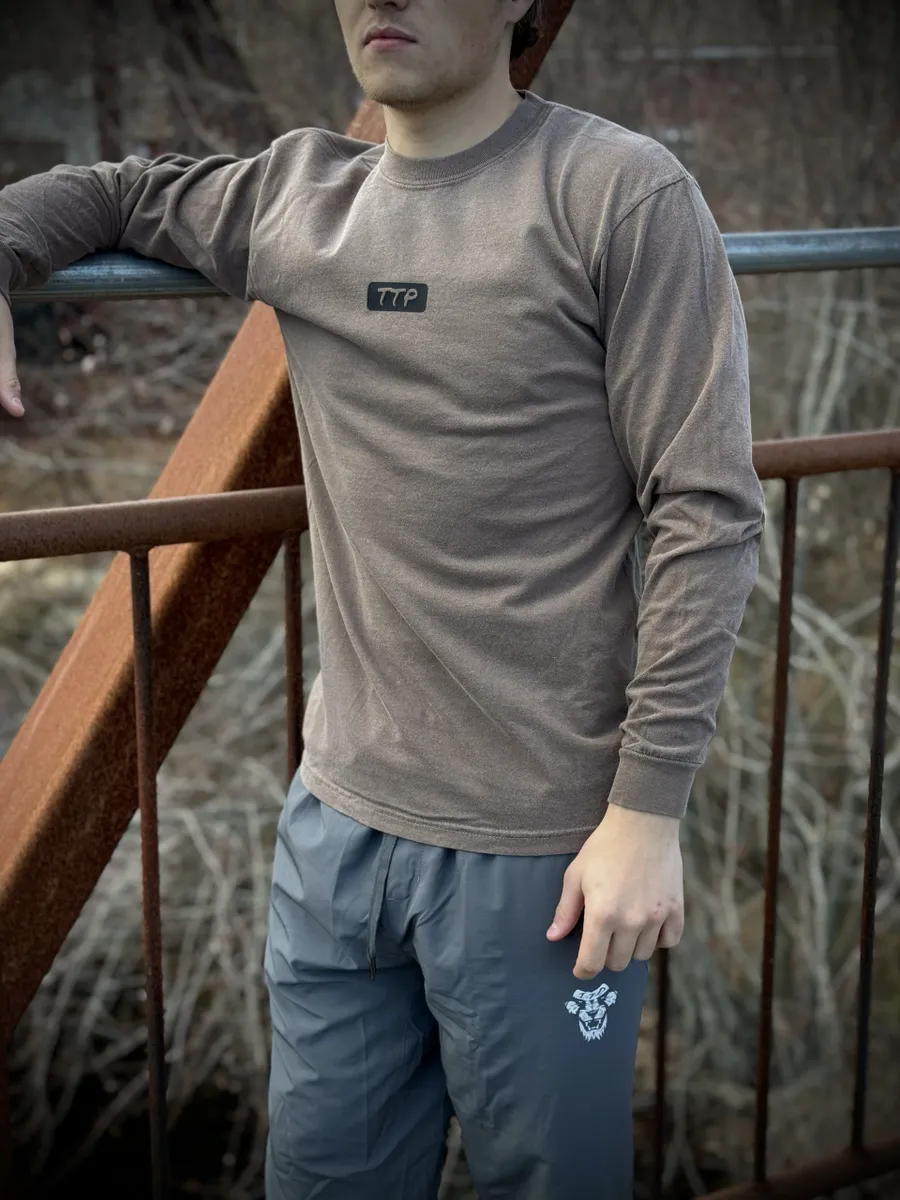 GRAPHIC HEAVYWEIGHT LONG SLEEVE (ESPRESSO)
