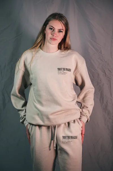 CREWNECK SWEATSHIRT (CREAM)
