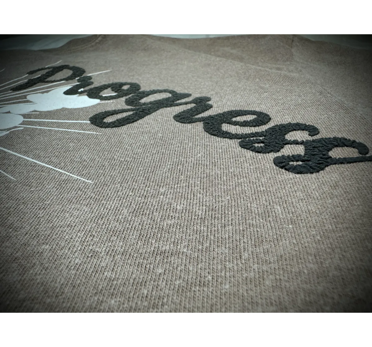 GRAPHIC HEAVYWEIGHT LONG SLEEVE (ESPRESSO)