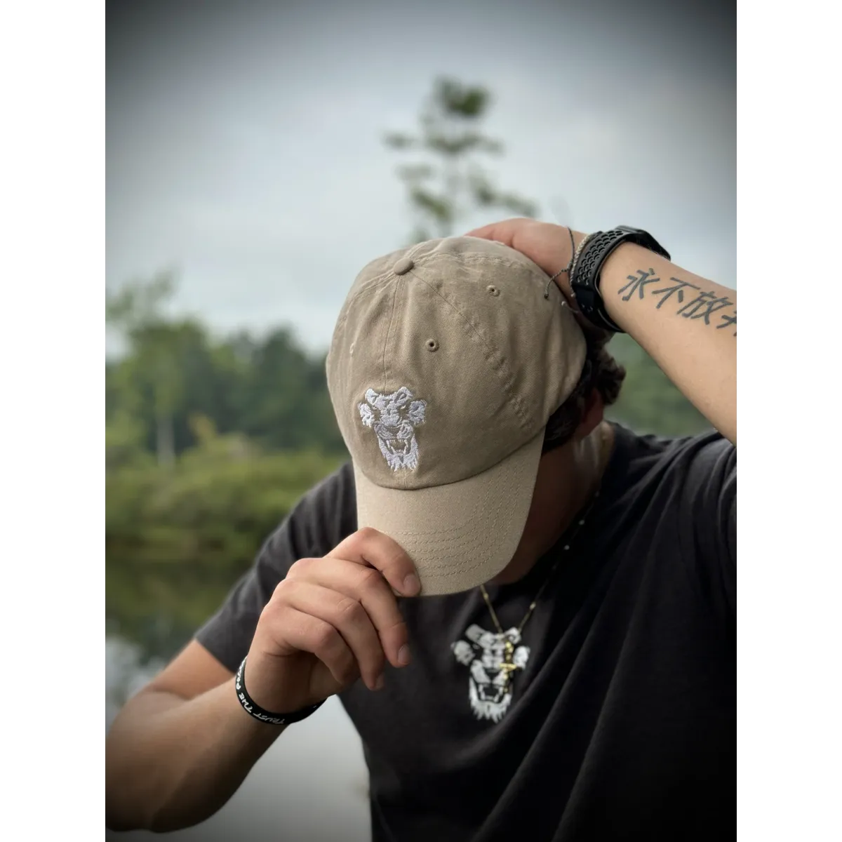 CLASSIC ADJUSTABLE HAT (KHAKI)
