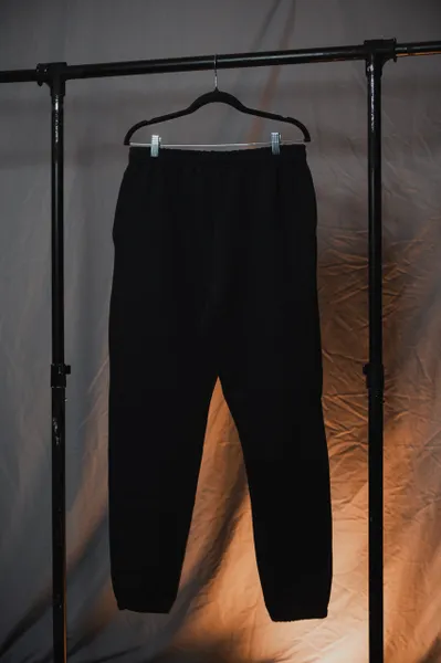 SWEATPANTS (BLACK)
