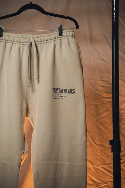 SWEATPANTS (CREAM)