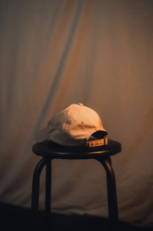 CLASSIC ADJUSTABLE HAT (KHAKI)