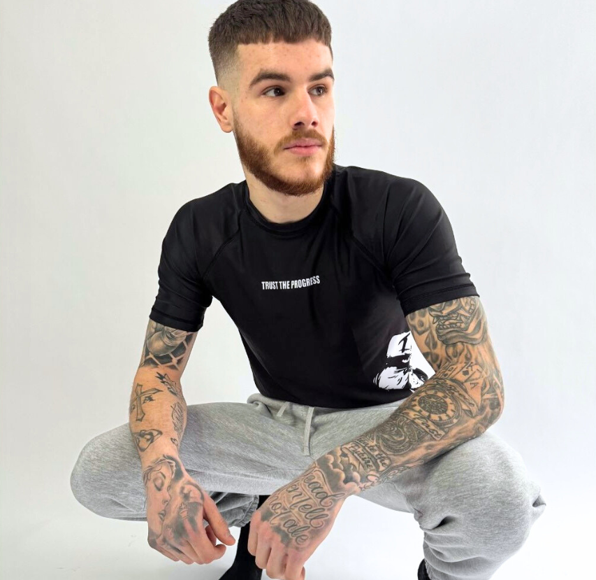 SHORT SLEEVE COMPRESSION (BLACK)