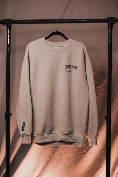 CREWNECK SWEATSHIRT (CREAM)
