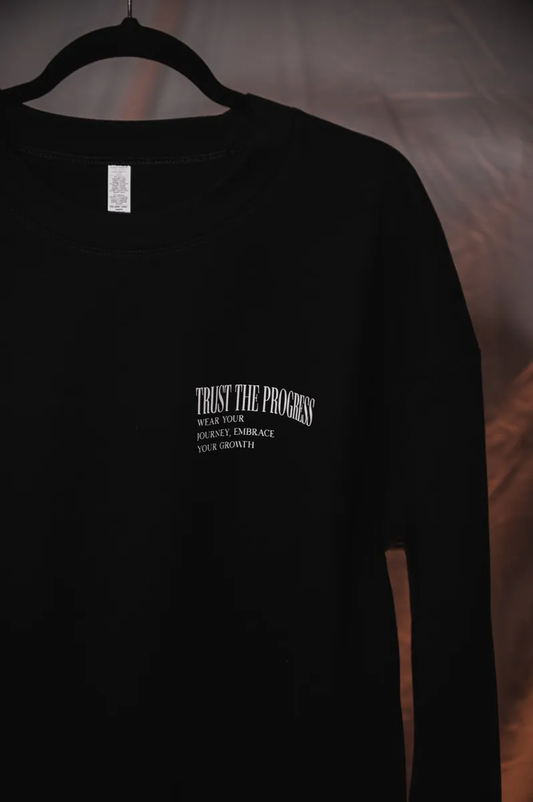 CREWNECK SWEATSHIRT (BLACK)